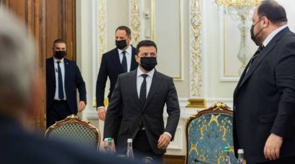 Зеленский записал новое видеообращение к украинцам, призвав их «не паниковать»