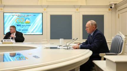 Президент РФ сообщил на саммите G20 о первой безвозмездной отправке российских кораблей с зерном в Африку