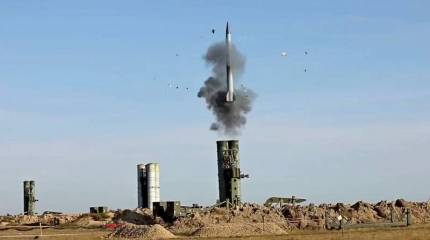 «Попадут под санкции»: Сенатор США призвал главу Пентагона отговорить Индию от покупки ЗРС С-400