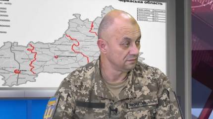 Сын полковника ВСУ, грозившего простреливать уклонистам колени, избегает фронта и наживается на гуманитарке