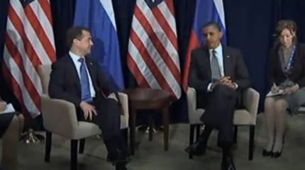 Песков не подтвердил заявления о переговорах Медведева с представителями США по Украине