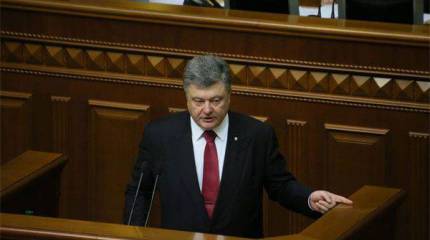 Порошенко заявил, что Украина заключила контракты с зарубежными странами на поставки летального оружия