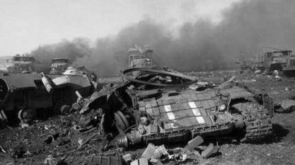 Украинская армия потеряла в Новороссии 1800 бронемашин, 12 самолётов и 10 вертолётов