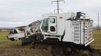 На Украину доставлена первая британская машина разминирования Armtac 400