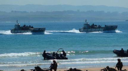 Развитие десантно-высадочных средств от корабля к берегу