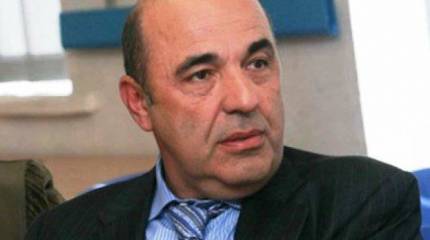 Депутат Рады: через пару лет правительство Яценюка может сбежать за границу с наворованными миллиардами