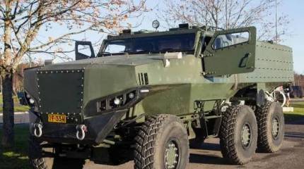 Украинские неонацисты получили от финнов редкие неказистые броневики