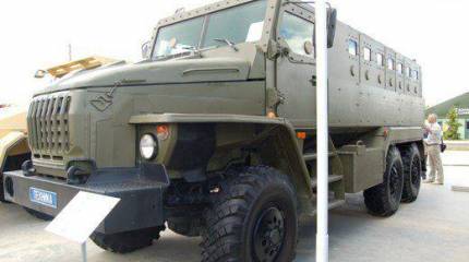 На военно-техническом форуме «Армия-2015» был представлен обновленный бронеавтомобиль «Федерал М»