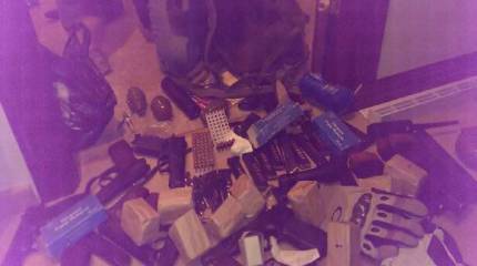 В СБУ отчитались о задержании представителей батальона "Шахтёрск" с арсеналом оружия в элитной киевской квартире