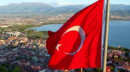 Вблизи турецкого торгового порта в Мраморном море произошел мощный взрыв