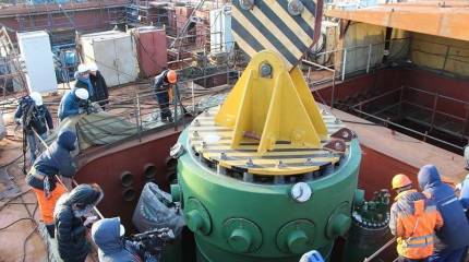 Ледокол проекта 22220 "Урал" получил энергетическую установку