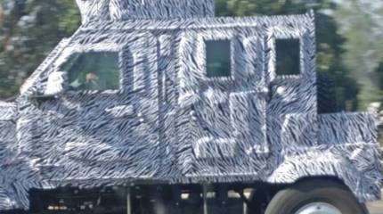 В Индии показаны армейские автомобили Tata LSV в необычном камуфляже