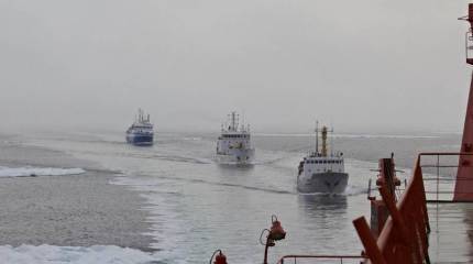 Россия вводит правила прохода иностранных военных кораблей по Севморпути