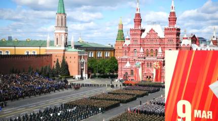 Песков: Москва будет рада видеть на параде Победы лидеров дружественных стран