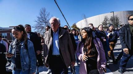 Кандидат в президенты США попросил Россию не вмешиваться в выборы