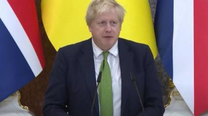 Борис Джонсон пообещал Зеленскому рассмотреть вопрос о передаче Украине танков и самолётов