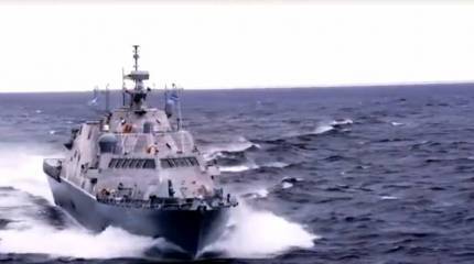 Новый корабль ВМС США врезался в канадский сухогруз