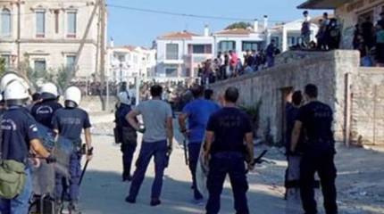 В Греции бунтуют мигранты. Как Афинам пресечь многотысячный наплыв «беженцев»?