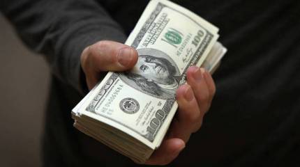 Британская газета: Американские лоббисты неплохо зарабатывают на «бескорыстной» помощи Киеву