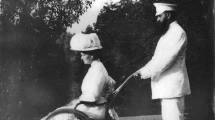 Роковая женщина дома Романовых. Жених и невеста