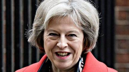 Мэй преодолела вотум недоверия в парламенте