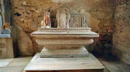 Казнить нельзя помиловать: Тюль и Орадур-сюр-Глян