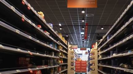 Европейцы начали сталкиваться с дефицитом соли, муки, подсолнечного масла и других продовольственных товаров