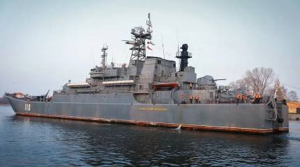 Вставший на якорь у побережья Германии БДК «Александр Шабалин» нервирует немцев