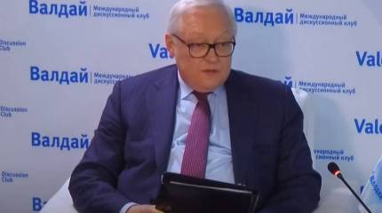«Ядовитый источник враждебных действий»: В российском МИД призвали избавиться от доллара