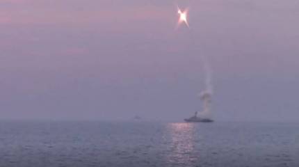 Крылатыми ракетами «Калибр» поражён командный пункт объединенной группировки войск ВСУ «Херсон» - Минобороны