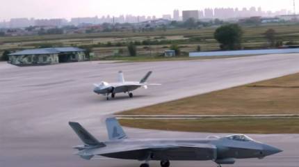 Китайские медиа: Удалось существенно снизить ЭПР истребителя J-20A в носовой проекции