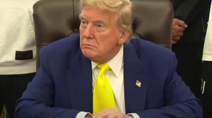 Вероятно, попросил «не вмешиваться»: Трамп обсудил ирано-израильский конфликт с начальником штаба сухопутных войск ВС Пакистана