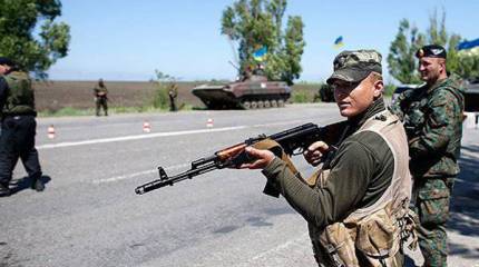 Украинские силовики выдвигаются к Луганску