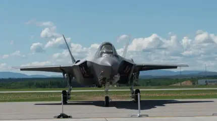 США во время переговоров перебросили ближе к Ирану более 50 истребителей