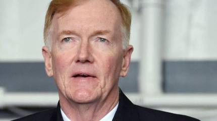 Командующий 6-м флотом: российские подлодки должны постоянно находиться в центре внимания американских ВМС