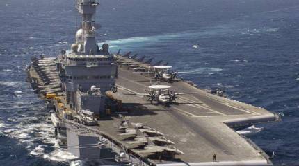 Французский авианосец «Шарль де Голль» отправится в Персидский залив для борьбы с «Исламским государством»