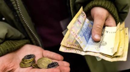 Больше четверти населения Украины оказались за чертой бедности - украинские данные, а по данным ООН - более 60 процентов