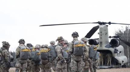 США проведут учения с десантированием "в боевых условиях" у российских границ