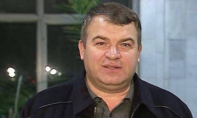 Сердюков заплатил за отель полмиллиона