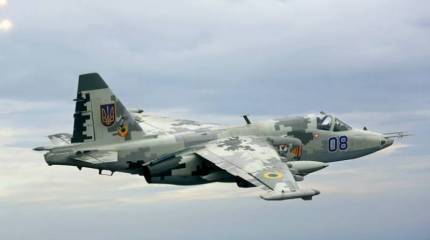 В кадр попал момент сбития украинского самолета Су-25 у Работино на Запорожском направлении