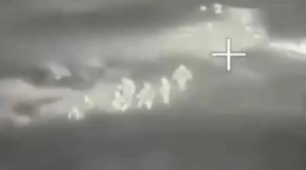 Показаны кадры уничтожения нашими FPV-дронами штурмовой группы ВСУ в Сумской области при попытке прорыва в Курскую