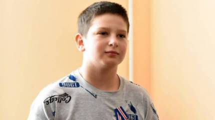 «Главный мужчина в семье»: спасшего двух девочек от украинских диверсантов Федю Симоненко выписали из больницы