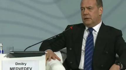 «Вариант с капитуляцией нравится больше»: Медведев заявил, что Украина всё ещё имеет шанс сохранить государственность