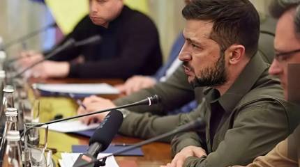 Зеленский бьёт тревогу - «Россия стягивает до 100 тыс. военных под Покровск»