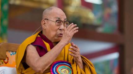 Перед визитом к далай-ламе эстонские депутаты перебрали спиртного