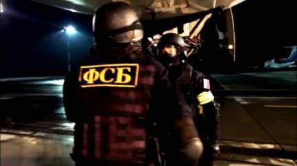 Во Владивостоке арестовали местного жителя за попытку поджечь здание военкомата