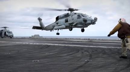 Вертолёт MH-60S Seahawk ВМС США упал в воды Аравийского моря