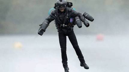 Британцы вслед за французами показали своего "человека-ракету"