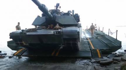 Подготовка к массовой переправе танков: Польша закупает понтонно-мостовые парки