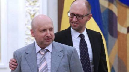 Турчинов и Яценюк покинули партию «Батькивщина»